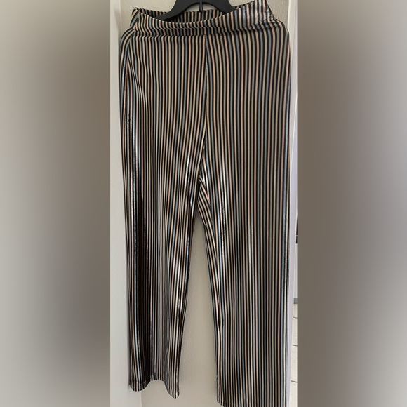 Zara stripes velvet pants size 8 is excellent condition light blue gold colors - Picture 1 of 5